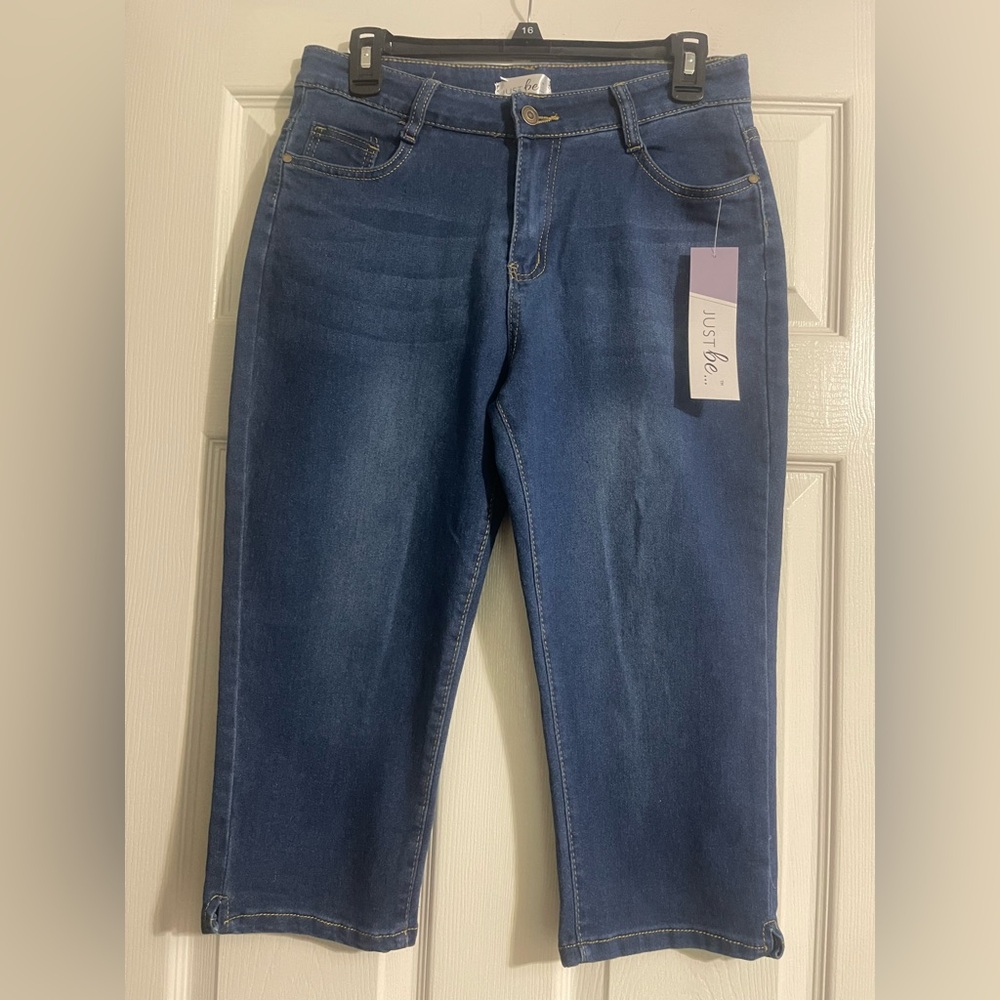 NWT Misses Denim Capris Jeans